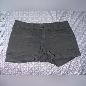 Low-rise Cargo Shorts